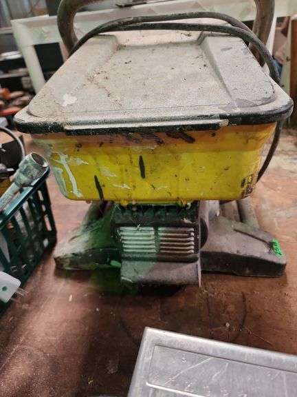 PAINT CREW AIRLESS PAINT SPRAYER