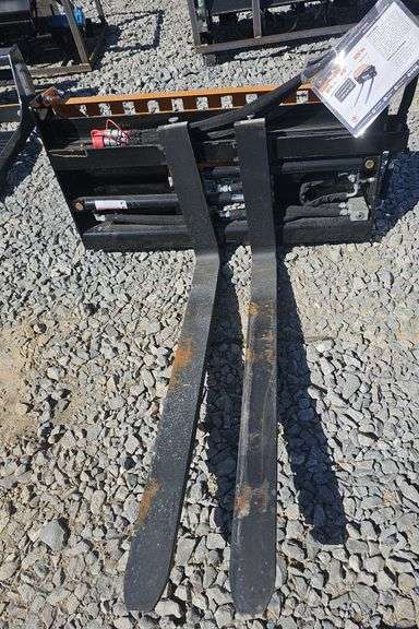 WOLVERINE HYDRAULIC PALLET FORKS