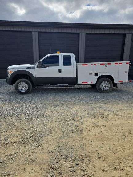 2014 F350 XL SUPER DUTY TRUCK