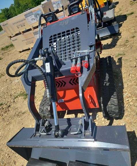 ZJG SKID STEER LOADER