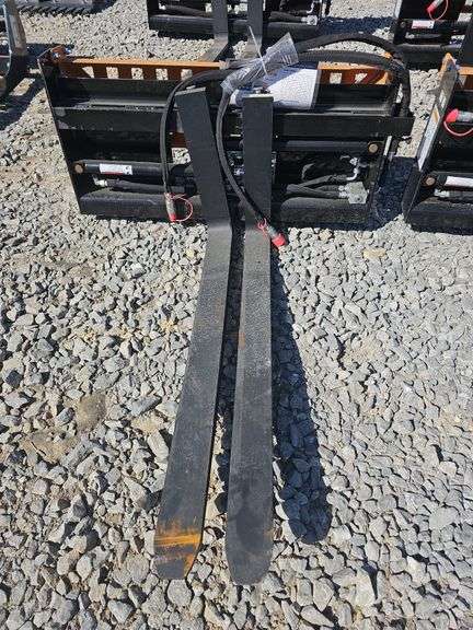 WOLVERINE HYDRAULIC PALLET FORKS