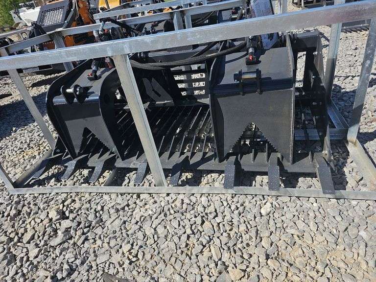 LANDHONOR SKID STEER ROCK GRAPPLE