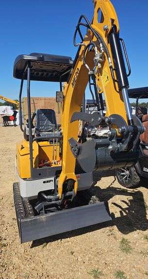 SDLANCH ME20 MINI EXCAVATOR