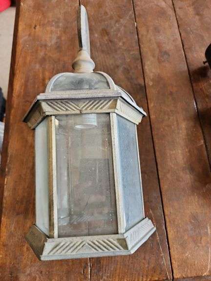 PORCH LIGHT FIXTURES