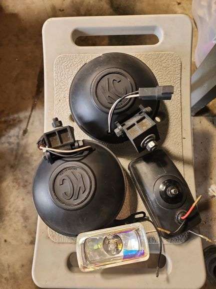 2 KC lights & 2 smaller lights