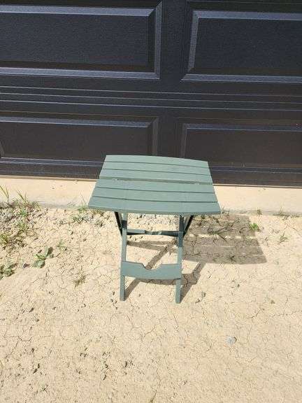 Adam's Quik-Fold Resin Side Table