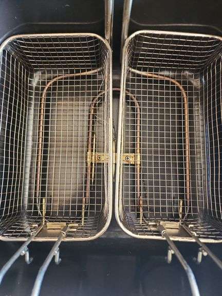 Presto Stainless Steel Dual Basket Pro Fry Deep Fryer