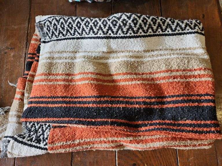 Tote bag and blanket