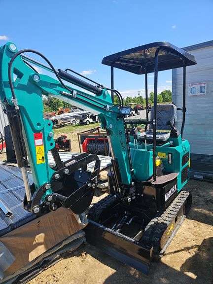 CFG INDUSTRIAL MH12RX MINI EXCAVATOR