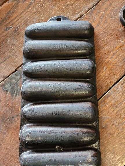 Vintage Cast Iron Cornstick Pans