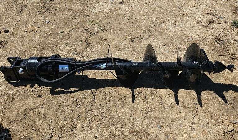 FUTURE MINI SKID STEER HYDRAULIC AUGER ATTACHMENT