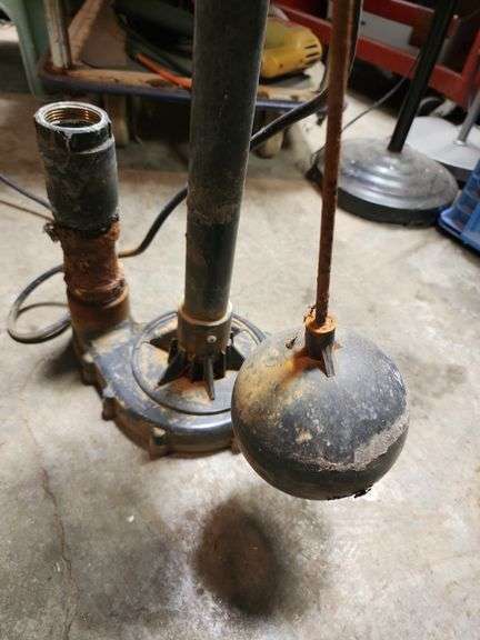 Utilities sump pump