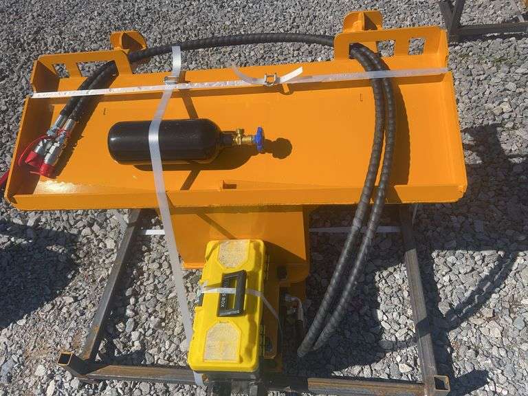 FUTURE SKID STEER PILE HAMMER