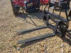Skid Steer Pallet Forks