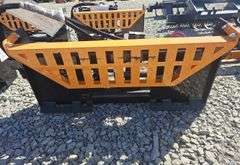 WOLVERINE HYDRAULIC PALLET FORKS