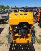 FUTURE 360T SKID STEER LOADER