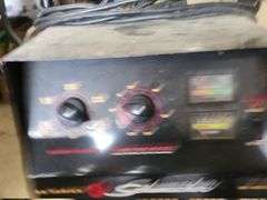 SCHUMACHER BATTERY CHARGER