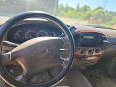 2000 TOYOTA TUNDRA