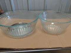 Pyrex Sculpted mixing bowls