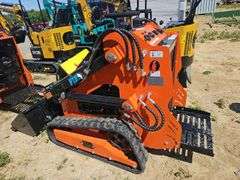 FUTURE FT36C SKID STEER LOADER