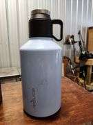 64 oz vacuum-insulated stainless steel and Universal Buddy can cooler