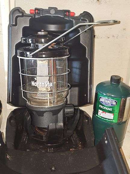 Coleman Propane Lantern with Hard-Shell Case & Propane Tank