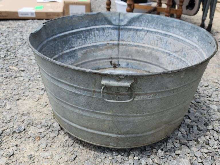 Vintage Galvanized Steel Wash Tub