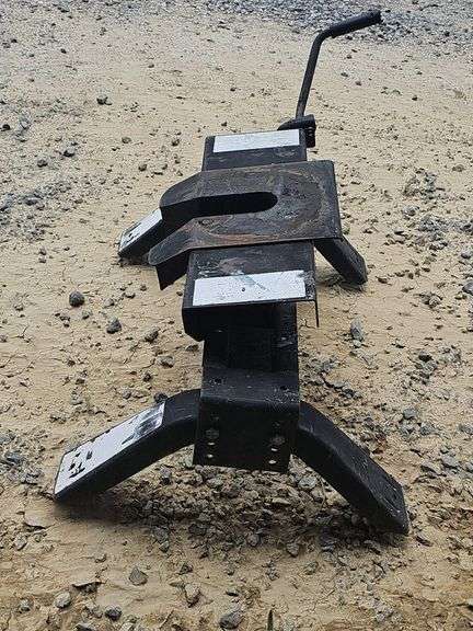 Fifth Wheel Hitch, Draw Right Gooseneck Hitch Plate, Hitch Hook-up Brackets & Mounting Hardware,
