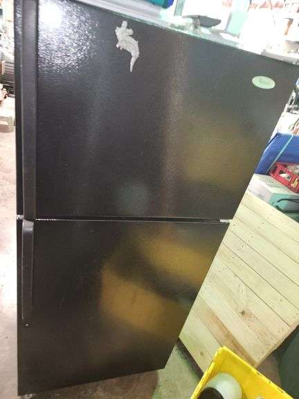 Whirlpool refrigerator