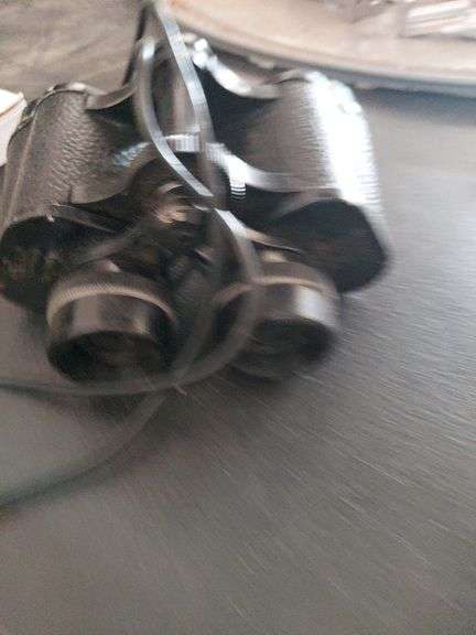 Vintage Selsi Lightweight Binoculars & Shooters Guide