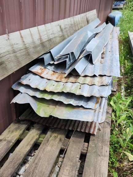 Metal Siding & Edge Pieces
