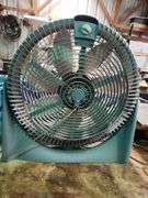 Lakewood air circulator fan & Desktop fan