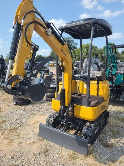 CFG Industrial QK18R Mini Excavator