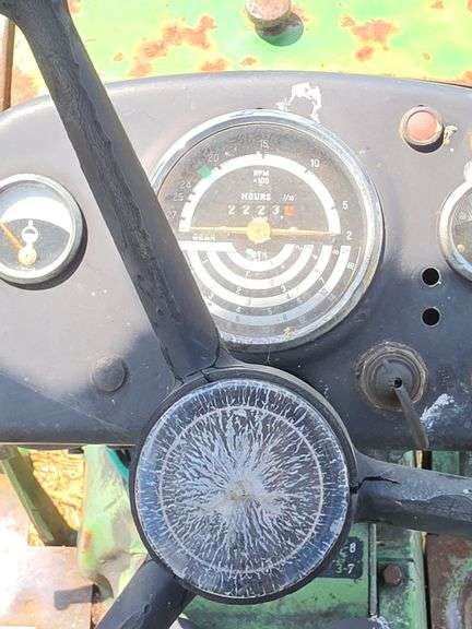 820 John Deere Tractor