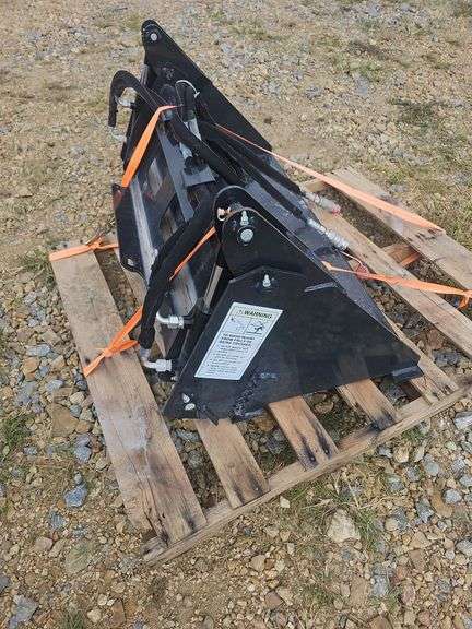 Wolverine Mini Skid Steer 4-in-1 Bucket