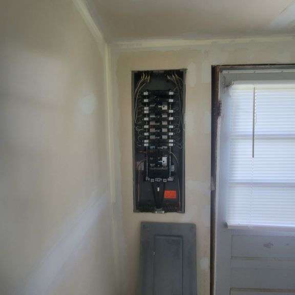 180 Tennessee Ridge. Parksville KY