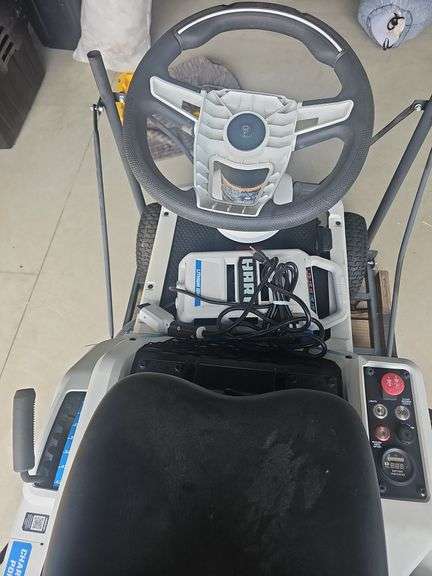 HART Riding Lawn Mower