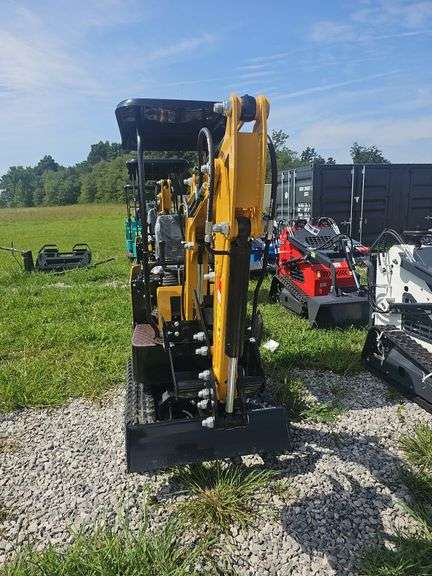 CFG Industrial H12R Mini Excavator
