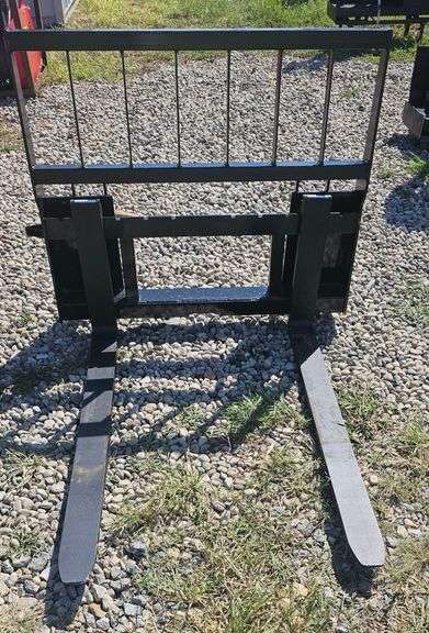 AGT/Mower King Skid Steer Pallet Forks