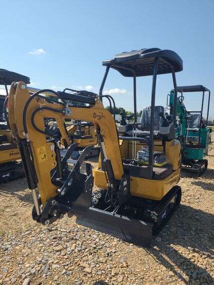CFG Industrial QK18R Mini Excavator