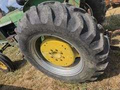 820 John Deere Tractor