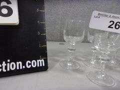 LOT: (8) GLASS SNIFFERS