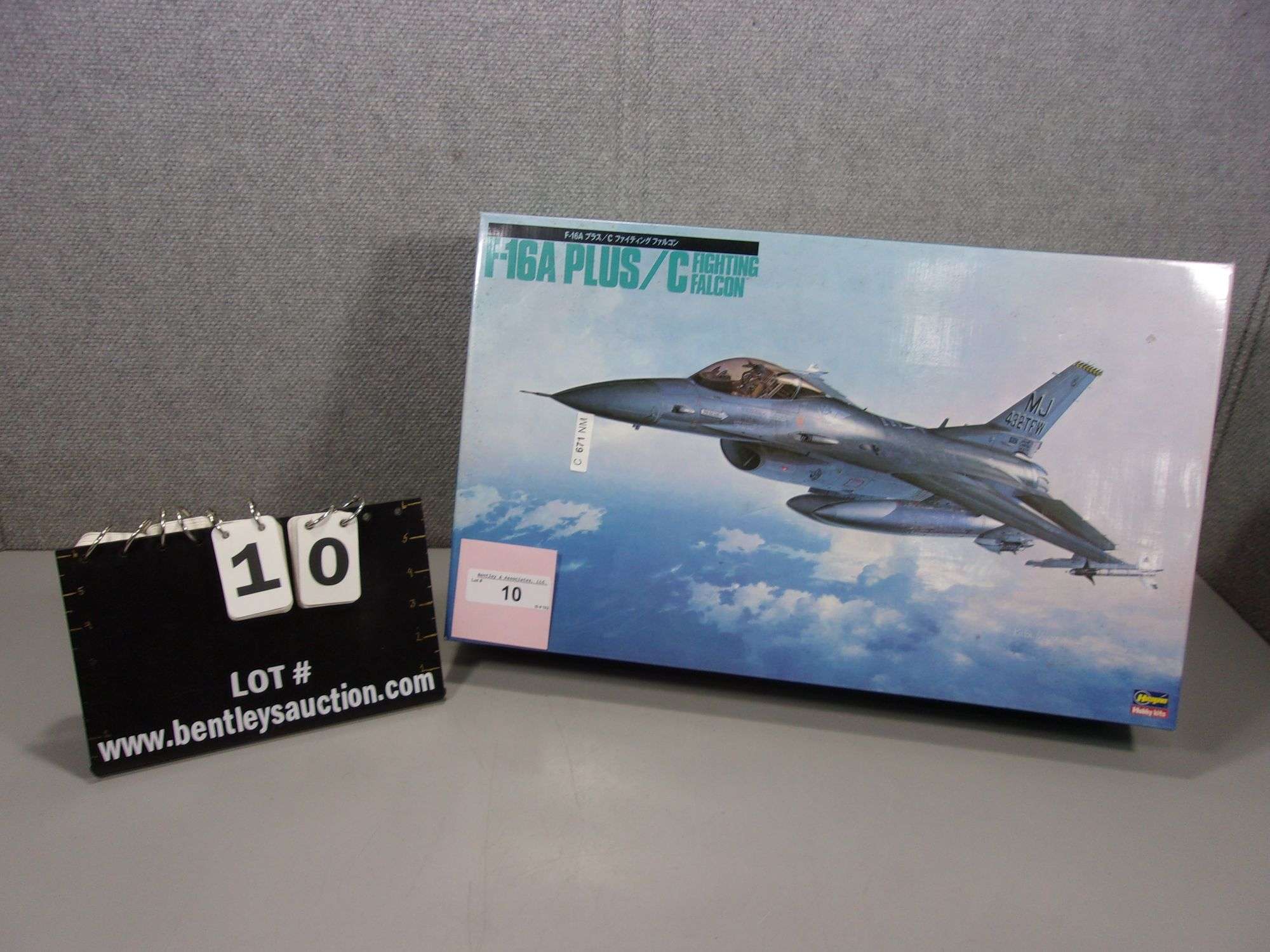 【未組立】1/32 F-16A コァイティングファルコン ハセガワ 2025年最新】ハセガワ 1/32 F-16の人気アイテム - メルカリ