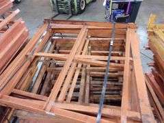 PALLET: PALLET RACK DECKING