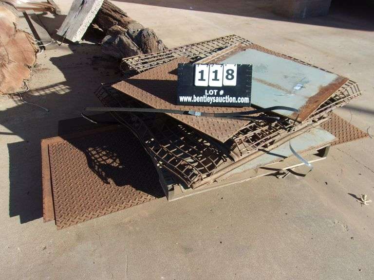 PALLET ASSORTED SIZE DIAMOND PLATE SHEETS Bentley & Associates, LLC