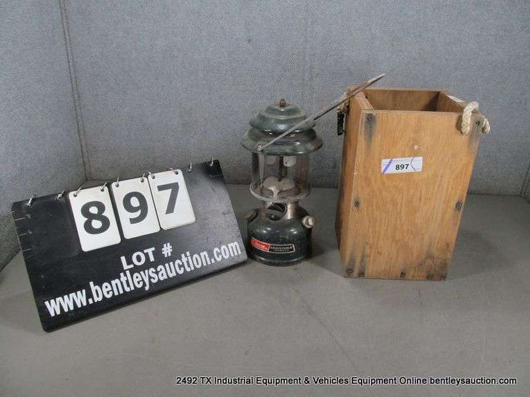 Coleman Powerhouse Lantern COLEMAN MODEL 288 CL2 DUAL MANTLE
