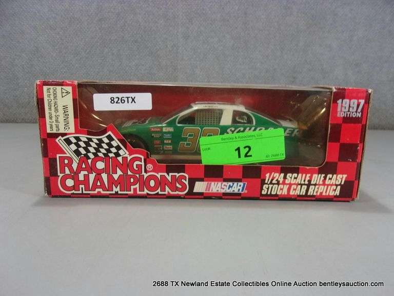 RACING CHAMPIONS NASCAR 1997 EDITION SCHRADER 33 DIE CAST REPLICA