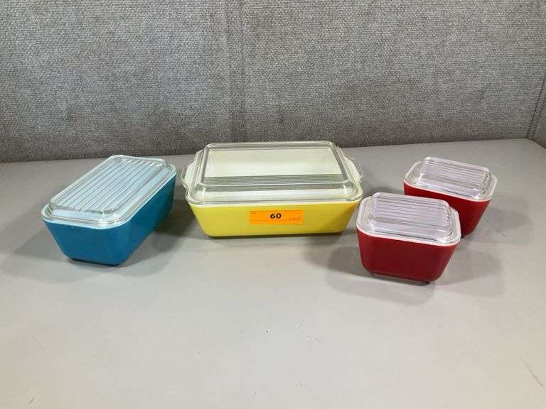 PYREX PRIMARY COLOR REFRIGERATOR SET (4 IN SET)