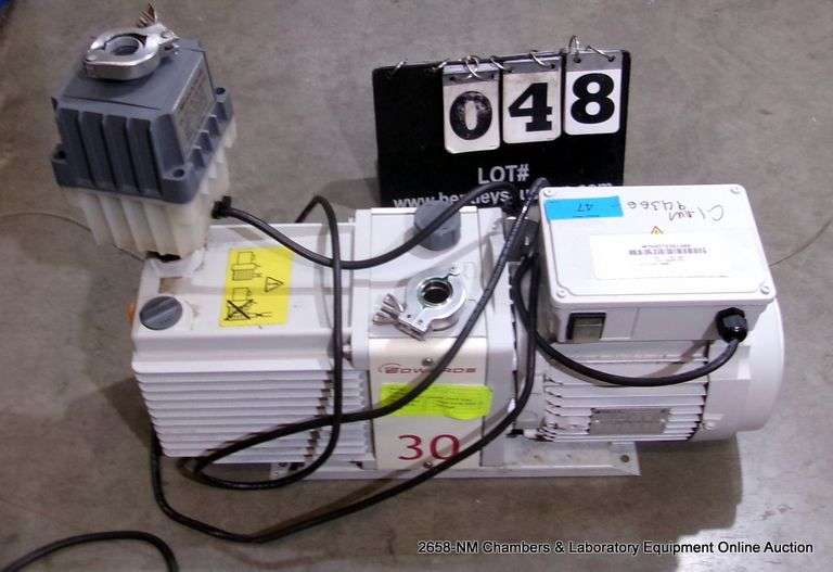 EDWARDS E2M30 VACUUM PUMP