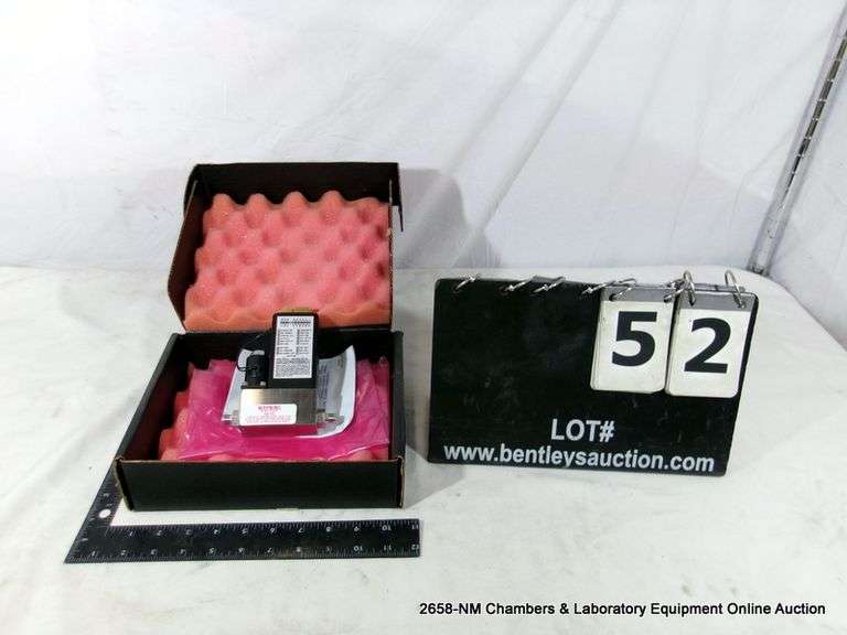 BROOKS INSTRUMENT 5850EC1BD3FF2A MASS FLOW CONTROLLER